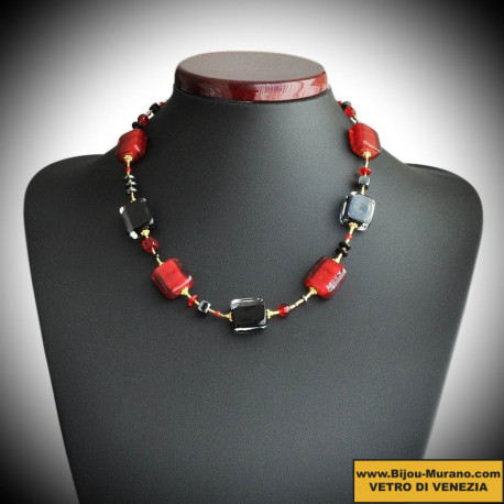 Stendhal rouge et noir collier en veritable verre de murano