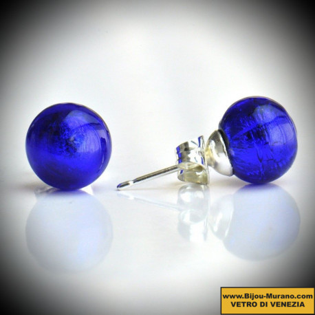 Boucles d'oreilles clou bleu cobalt en veritable verre de murano de venise