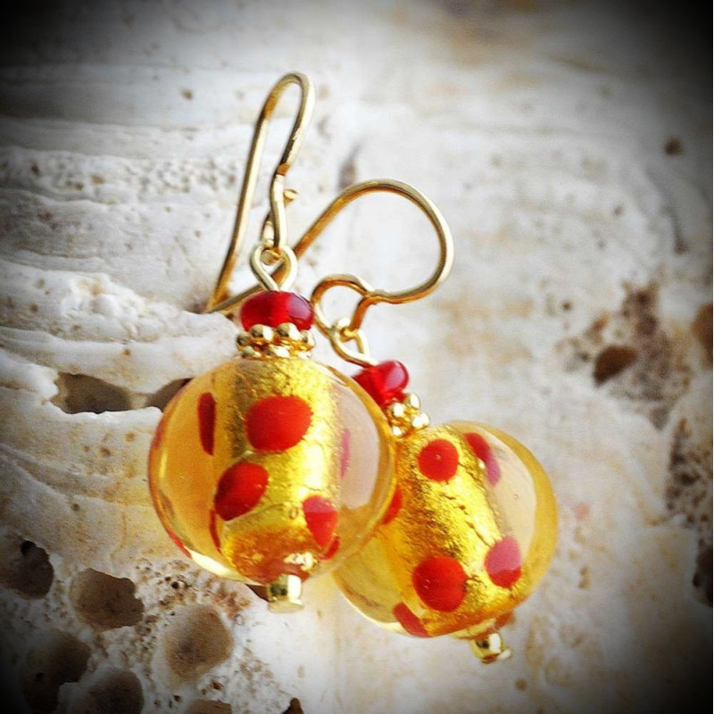 Rosso pasta - boucles d'oreilles or et rouge en verre de murano rouge pois
