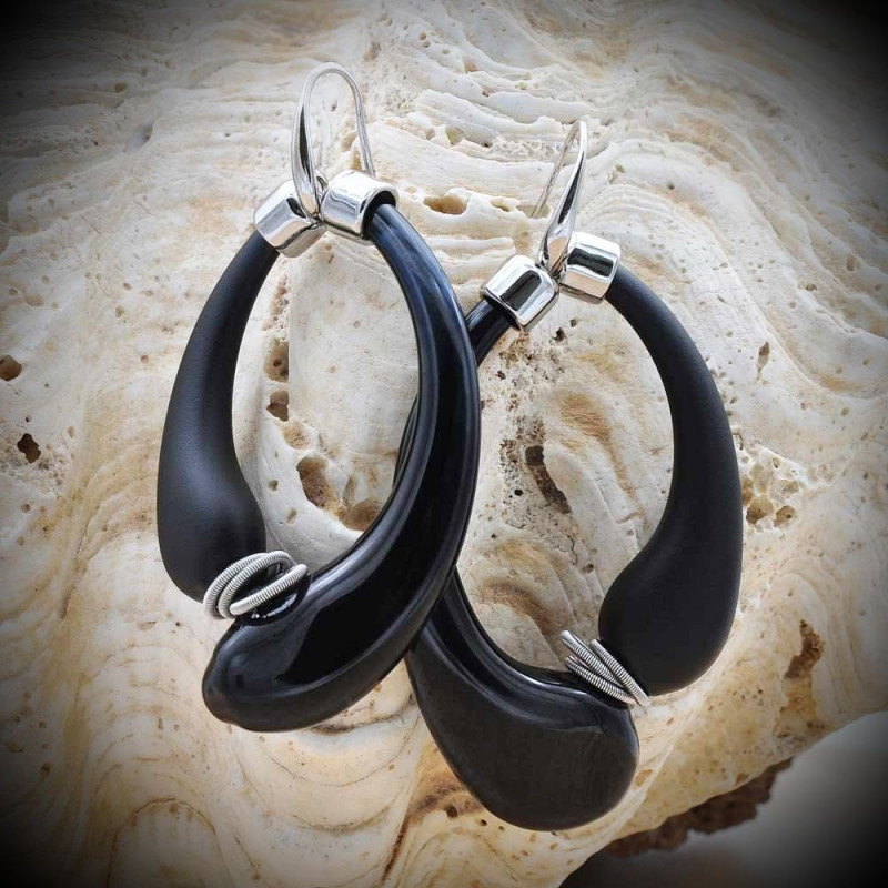 Mio Black and Satin Black – Authentic Murano Blown Glass Hoop Earrings from Venice Mio Black and Satin Black – Authentic Murano Blown Glass Hoop Earrings from Venice