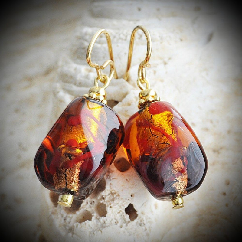 boucles d'oreilles en verre de murano ambre et rouge boucles d'oreilles en verre de murano ambre et rouge