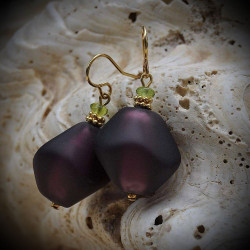 Earrings violets in the genuine murano glass of venice