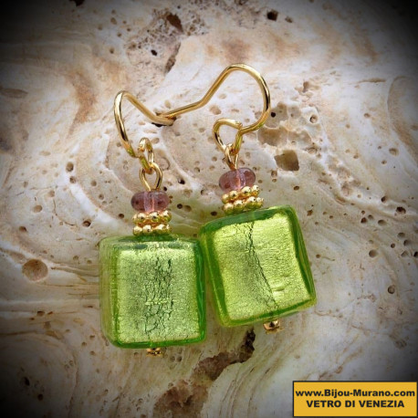 Boucles d'oreilles en veritable verre de murano vert anis de venise