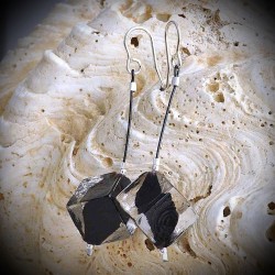 Tango boucles d'oreilles pendantes perles cube noir en verre de murano de venise